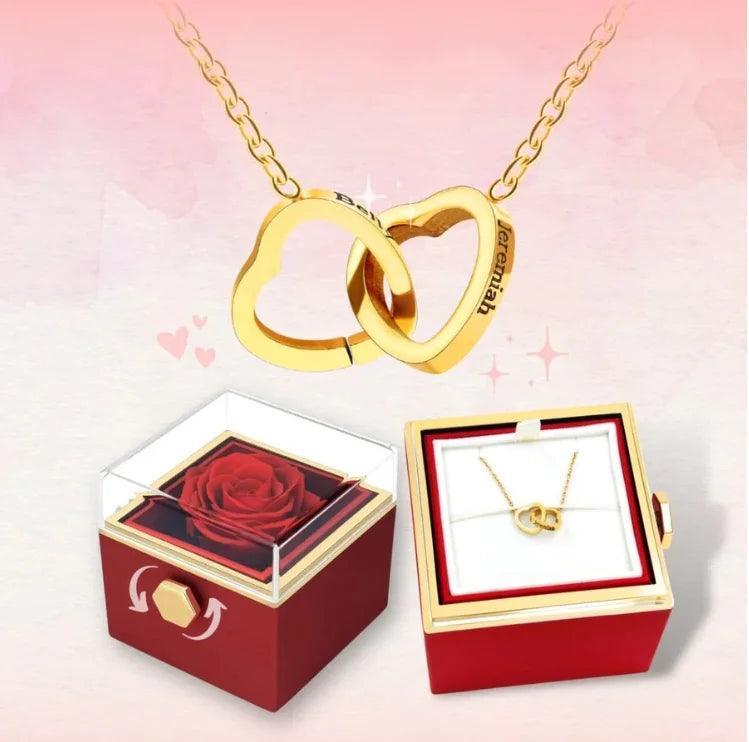 Colar Dois Corações e Caixa Rotativa de Rosas Personalizado - Ride Up 