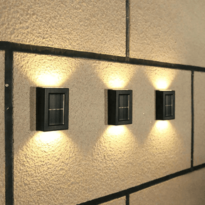 Solar Up LED - Luminária Externa Solar com 2 Feixes - Ride Up 